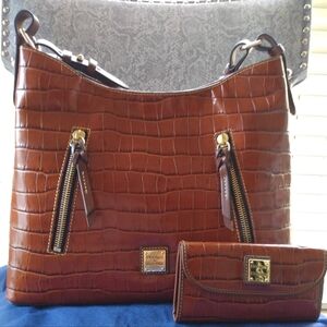 New Dooney & Bourke Croco Embossed Cooper Hobo & Wallet